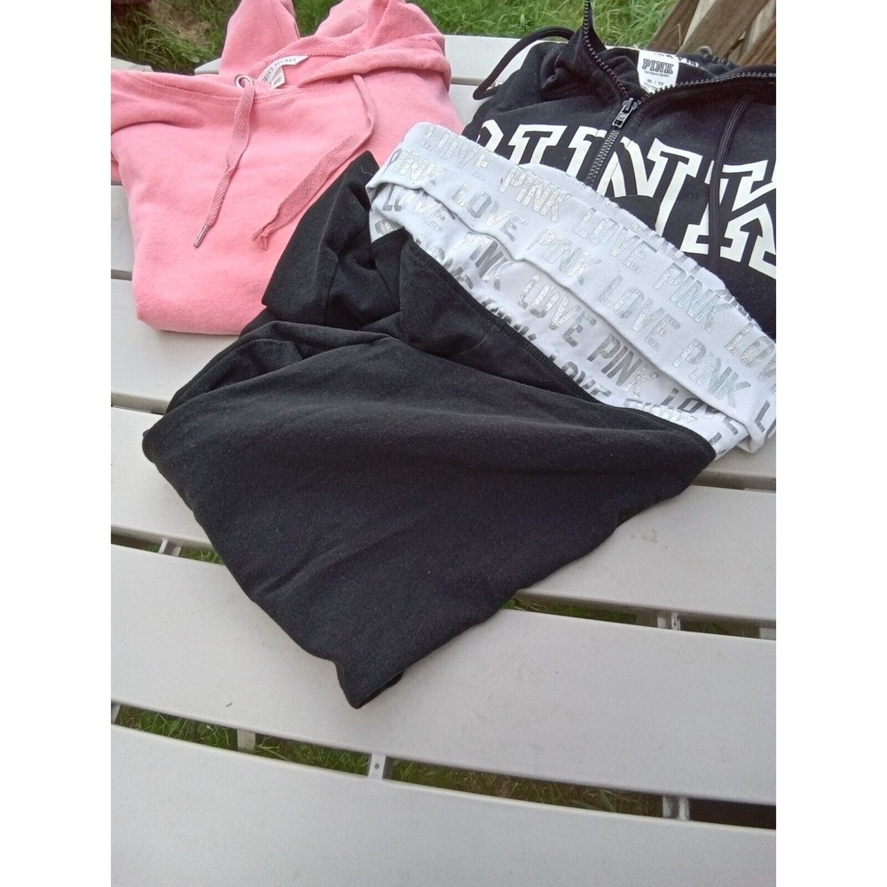 Pink One pair of capris‎ and 2 Tops All X-Small